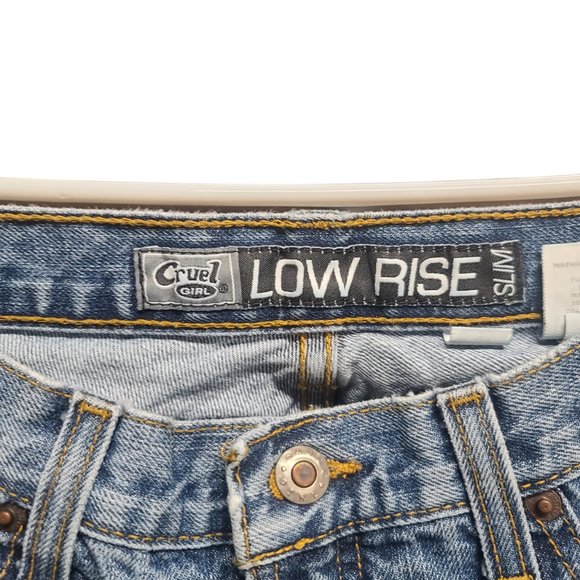 Cruel Girl Low Rise Slim Size 11Short Jeans - Picture 3 of 5